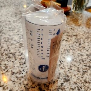NEW Pampered Chef measure all cup